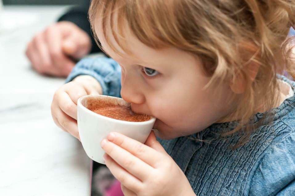 Czy dzieci mogą pić kawę po turecku?