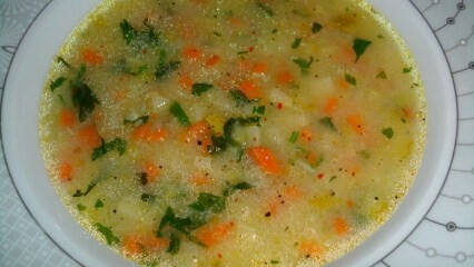 Jak zrobić sezonowaną zupę warzywną? Przyprawiona receptura zupy jarzynowej