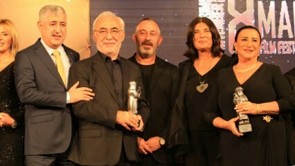 Şener Şen otrzymał „Honor Award” z ręki Cema Yılmaza