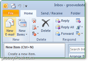 otwórz Office Outlook 2010, a następnie kliknij nowy przycisk e-mail ze wstążki domowej