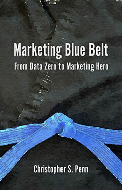 marketingowa okładka książki z niebieskim paskiem