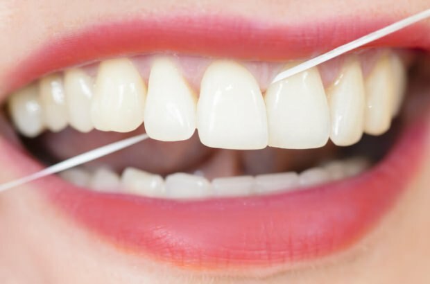 Czy wykałaczki należy stosować do czyszczenia jamy ustnej i zębów?