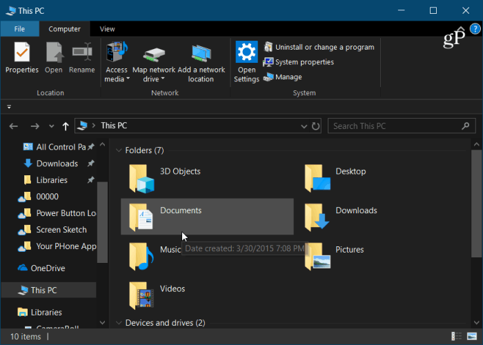 Eksplorator plików systemu Windows 10 w trybie ciemnym