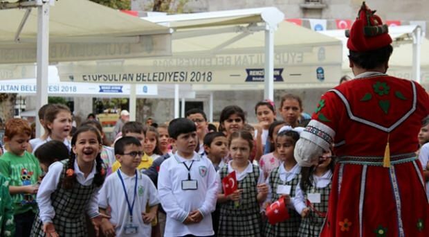 Dzieci rozpoczęły szkołę z 500-letnią tradycją osmańską