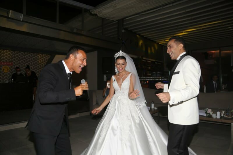 Ślub, który łączy znane nazwiska! Sinan Güzel i Seval Duğan pobrali się