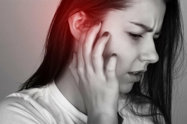 Co powoduje ślizganie się kryształków w uchu? Objawy gry kryształów w uchu