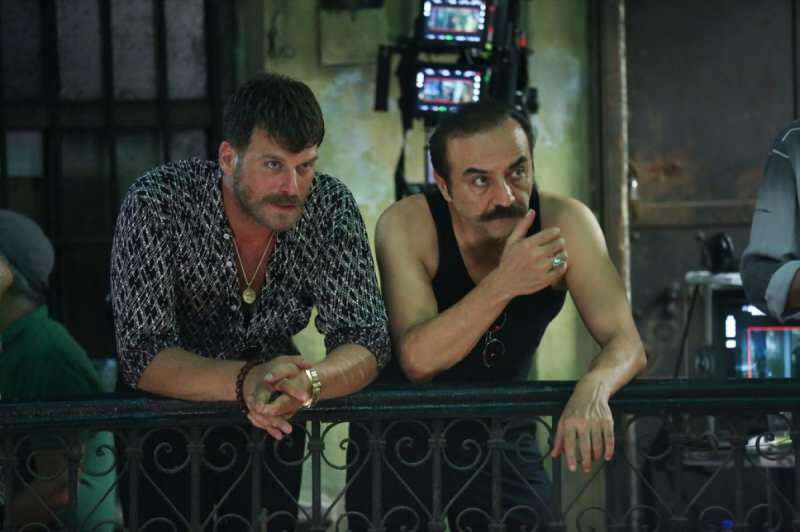 Ostatnia rola Kıvanç Tatlıtuğ w filmie to spirala zorganizowanych prac