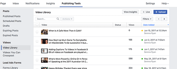 Twoja biblioteka wideo na Facebooku zawiera wszystkie opublikowane i niepublikowane filmy. Filmy z żółtą kropką nie są publikowane, a filmy z zieloną kropką są publikowane.