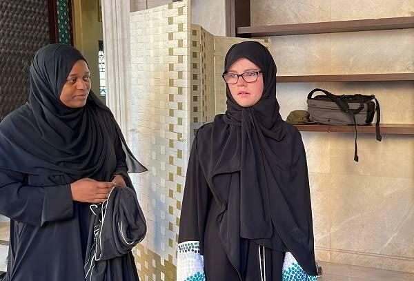 Dwóch turystów przeszło na islam w Katarze