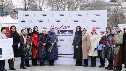Oddziały kobiet AK Party Istanbul odbywają się w marszu w Stambule w Sevdamie!
