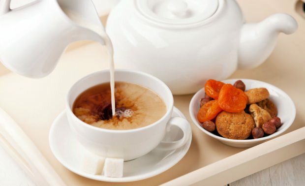 Co to jest angielska herbata? Jak powstaje angielska herbata? Sztuczki robienia angielskiej herbaty w domu