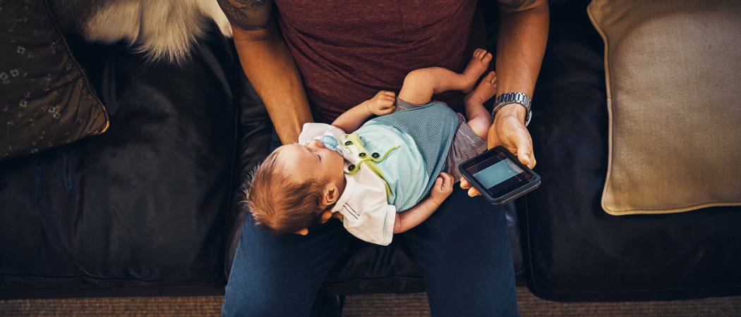 8 niezbędnych aplikacji dla nowych rodziców