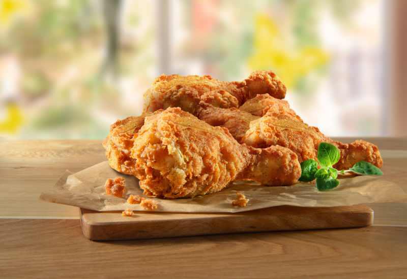 Jak zrobić rekordowego kurczaka KFC w domu? Wskazówki dotyczące przygotowania najłatwiejszego kurczaka KFC