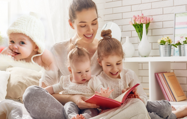 Korzyści z czytania książki niemowlętom
