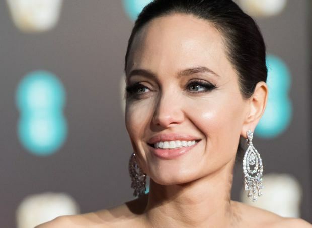 Posty Angelina Jolie