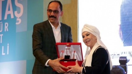 Legenda tureckiej muzyki ludowej otrzymała nagrodę Bedia Akartürk