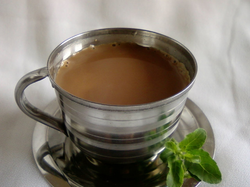 Jakie są zalety bazylii? Gdzie stosuje się bazylię? Jak zrobić herbatę bazyliową?