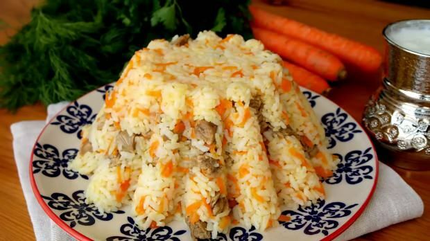 Jak zrobić najłatwiejszy zielony ryż? Sztuczki z perskim ryżem