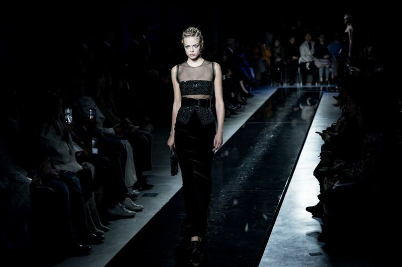 Pokaz mody Giorgio Armaniego 2021