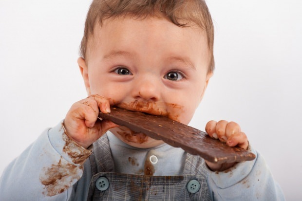 Kiedy podawać czekoladę dzieciom