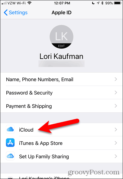 Stuknij iCloud w aplikacji Ustawienia w iOS