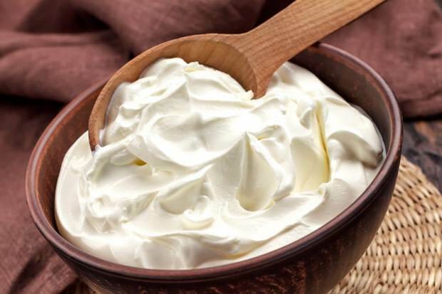 Jakie są zalety jogurtu? Co się stanie, jeśli wypijesz sok jogurtowy na pusty żołądek?