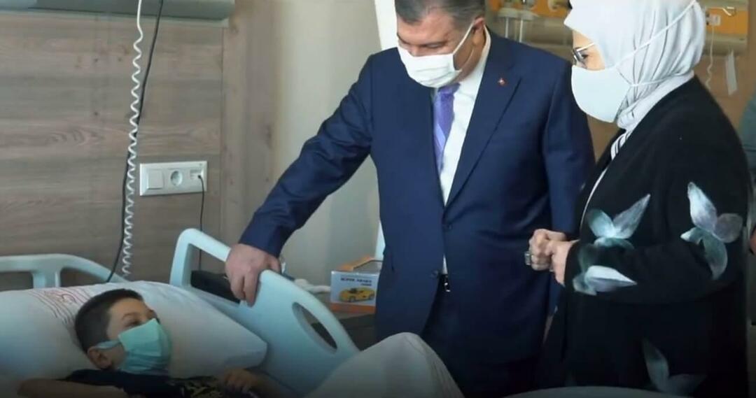 Emine Erdoğan odwiedziła dzieci chore na raka z Fahrettinem Koca