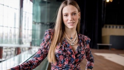 Nowy letni obraz Serenay Sarıkaya!