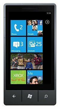 Pierwsze urządzenia Nokia z systemem Windows Phone 7 nie zmieniają gry