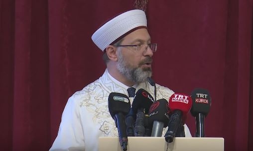 Kierownik ds. Religijnych, Erbaş: Odbędziemy modlitwę tarawih z 300 tysiącami ludzi