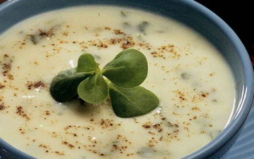 Jak zrobić zupę Portulaka Z Zimnym Jogurtem?