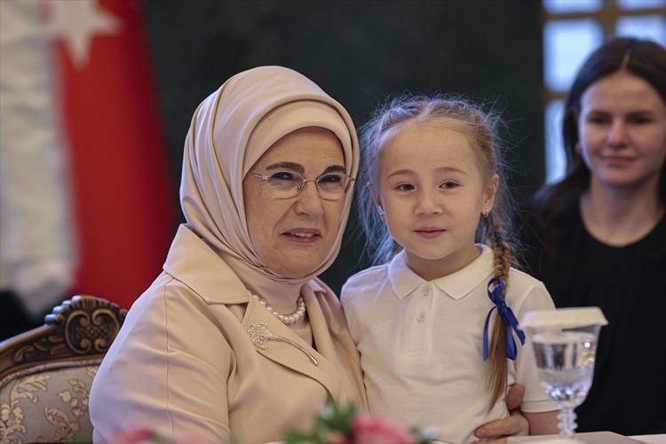 Emine Erdoğan świętowała Międzynarodowy Dzień Dziewczynek