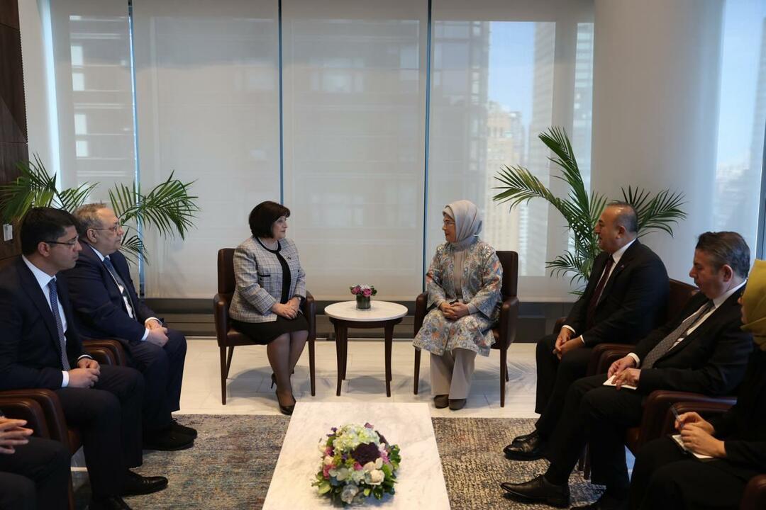 Emine Erdoğan spotkała się w Nowym Jorku z przewodniczącą parlamentu Azerbejdżanu panią Gafarovą