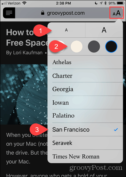 Zmień czcionkę i kolor w widoku Reader w Safari na iOS