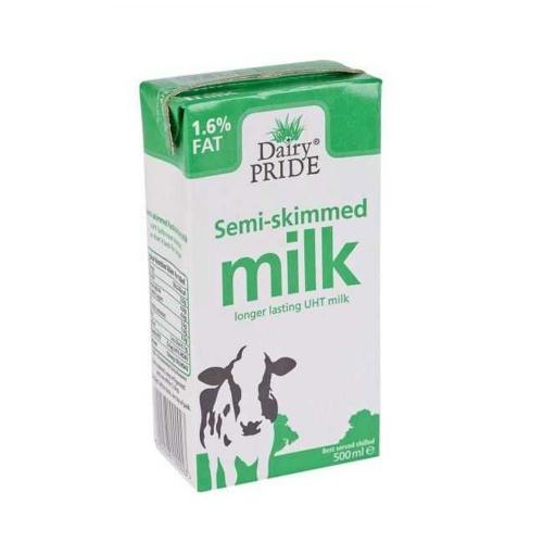 Jak uniknąć rozpryskiwania się podczas nalewania mleka