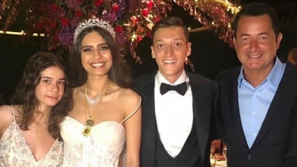 Acun Ilıcalı zjadł kolację z nowo poślubioną Amine i Mesutem Özilem