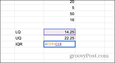 arkusze google formuła rozstępu międzykwartylowego