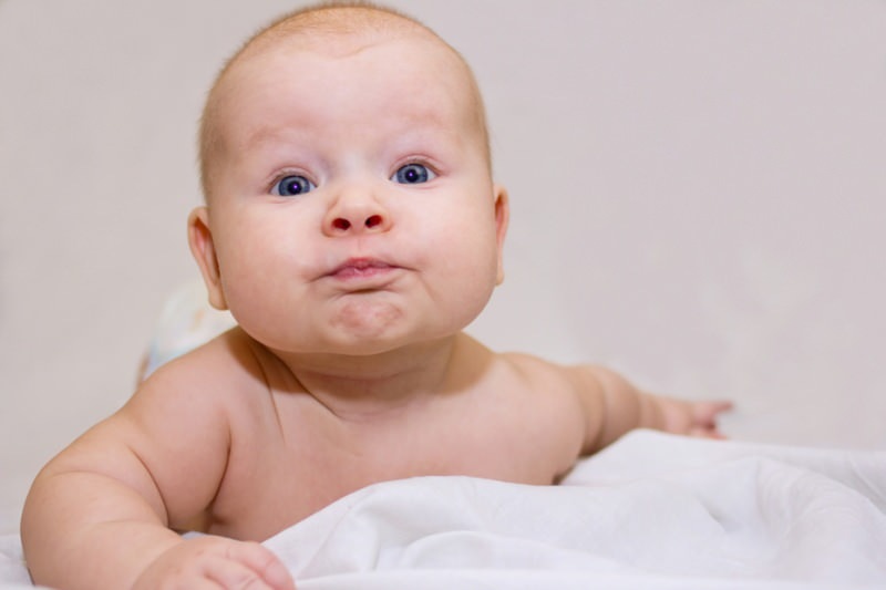 Kiedy należy uciąć język niemowlętom?
