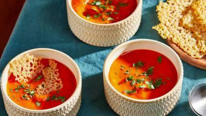 Przepis na pyszną zupę pomidorową z makaronem! Pokochasz to przygotowanie zupy pomidorowej z makaronem.