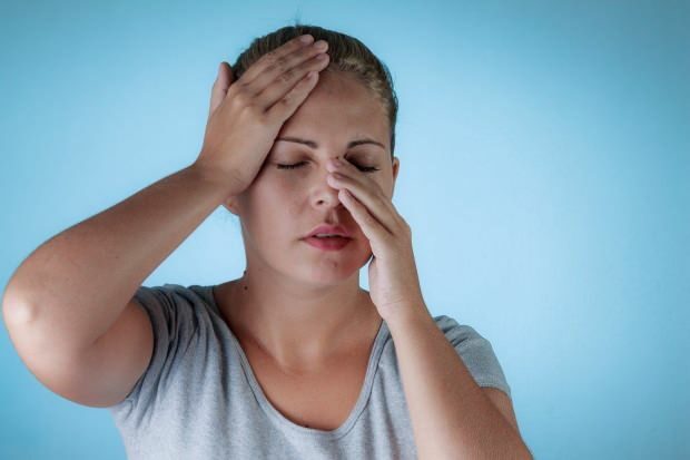 ból kości nosowej może powodować bóle głowy, a ból głowy może powodować ból kości nosowej
