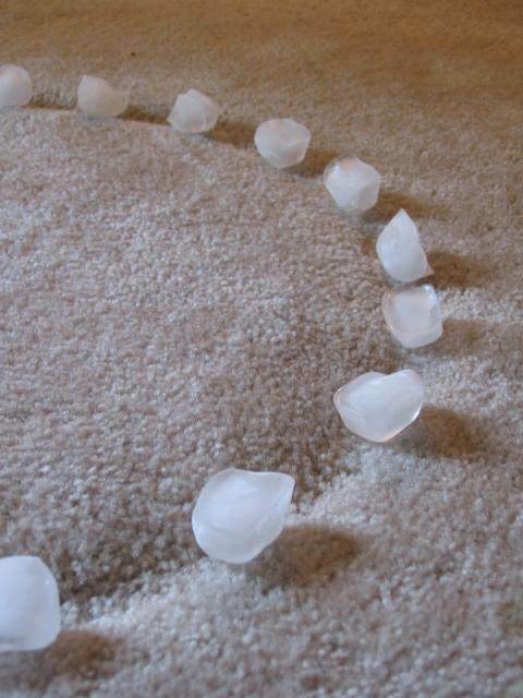 Metody, które wprowadzają ślady mebli na dywanie