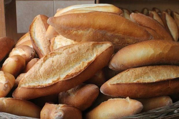 Czy chleb jest szkodliwy? A jeśli nie jesz chleba przez 1 tydzień? Czy możemy żyć tylko chlebem i wodą?