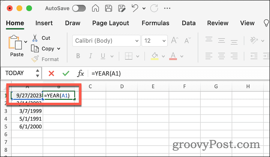 Korzystanie z funkcji ROK w celu wyodrębnienia roku z daty w programie Excel