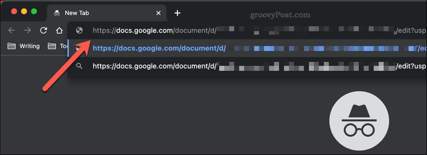Wklejanie linku do udostępniania Dokumentów Google w pasku adresu okna incognito przeglądarki Google Chrome