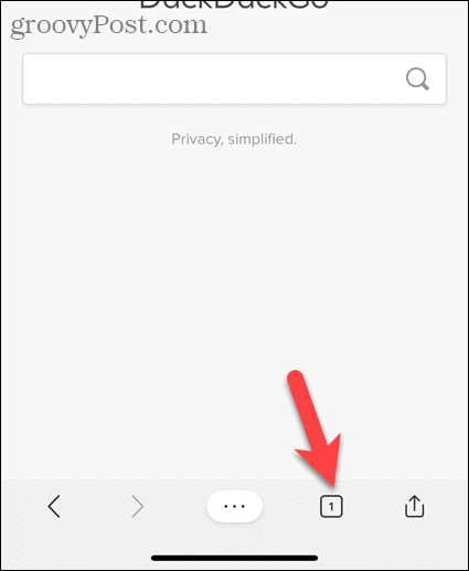 Stuknij ikonę karty w Edge na iOS