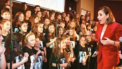 Piosenki Funda Arar od studentów!