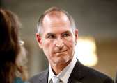 Steve Jobs rezygnuje z funkcji prezesa Apple