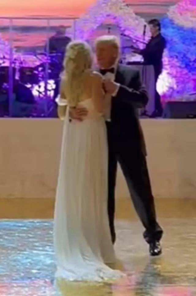 Tiffany tańczyła ze swoim tatą