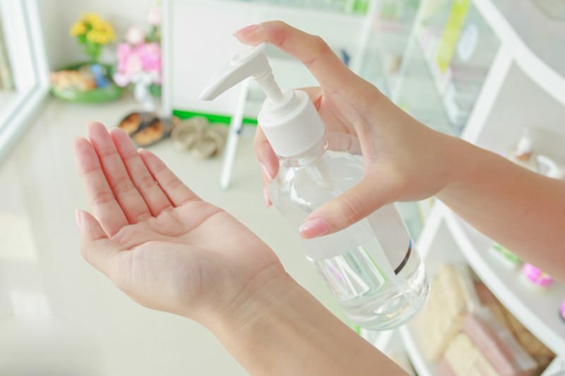 Jak zrobić środki dezynfekujące ręce metodami naturalnymi w domu?