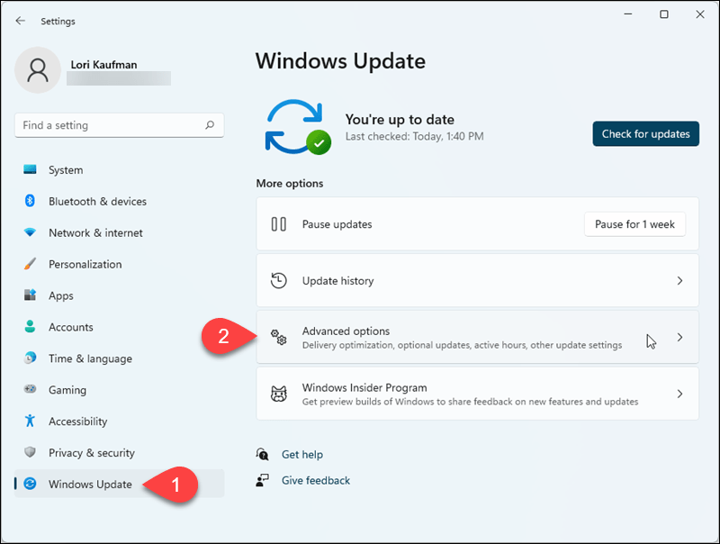Przejdź do Windows Update > Opcje zaawansowane w ustawieniach Windows 11